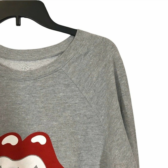 Treasure & Bond Womens Gray Graphic Rolling Stones Pullover Sweatshirt Size XS - Picture 7 of 10